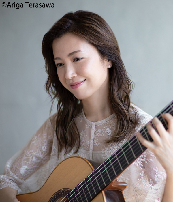村治佳織(ギター)