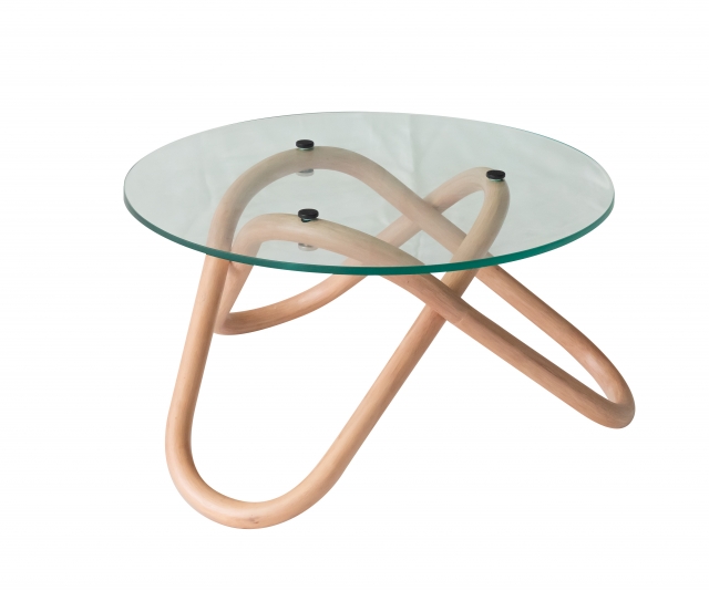 隈研吾デザインラタン家具と季節の室礼