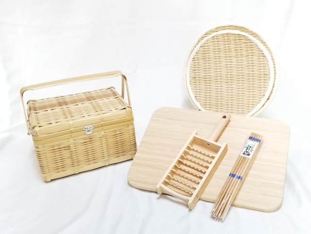 屋久杉工芸と日奈久（ひなぐ）竹細工