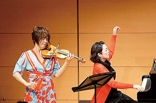 アクロス・ランチタイムコンサートvol.119米沢美佳＆奈良希愛デュオ・リサイタル