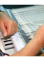 九州新幹線全線開通記念大島紬・博多織合同企画展